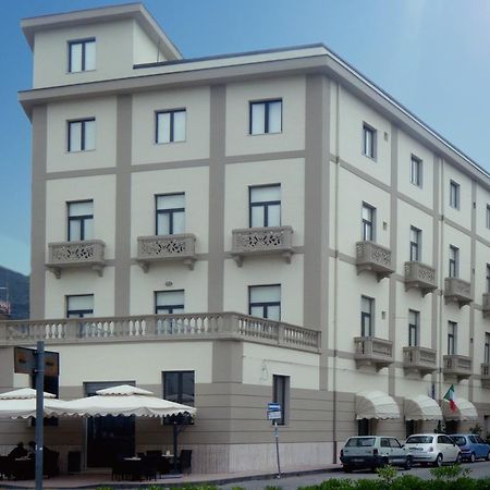 Hotel Vittoria Sapri Exterior foto